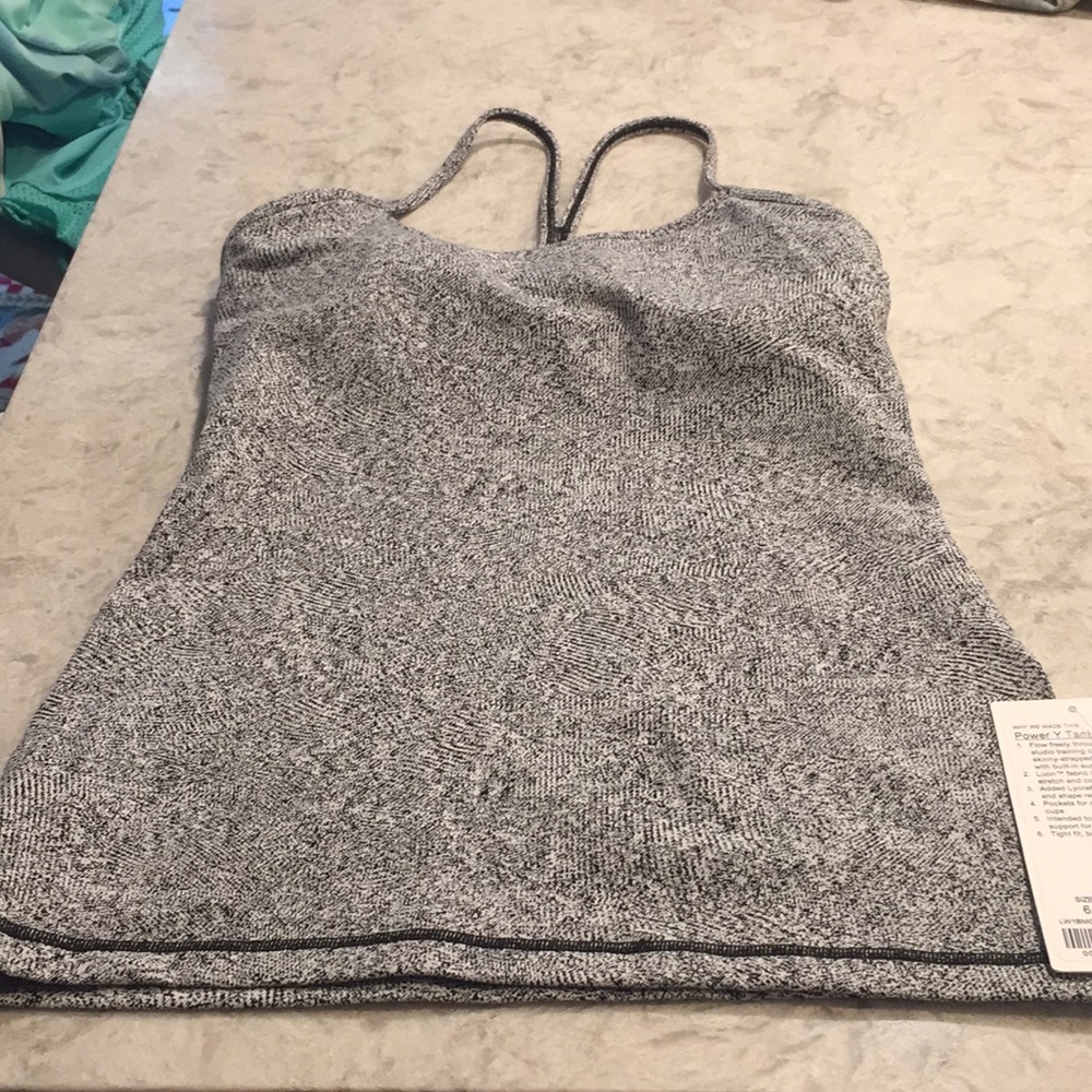 Lululemon Power Y tank sz 6 NWT